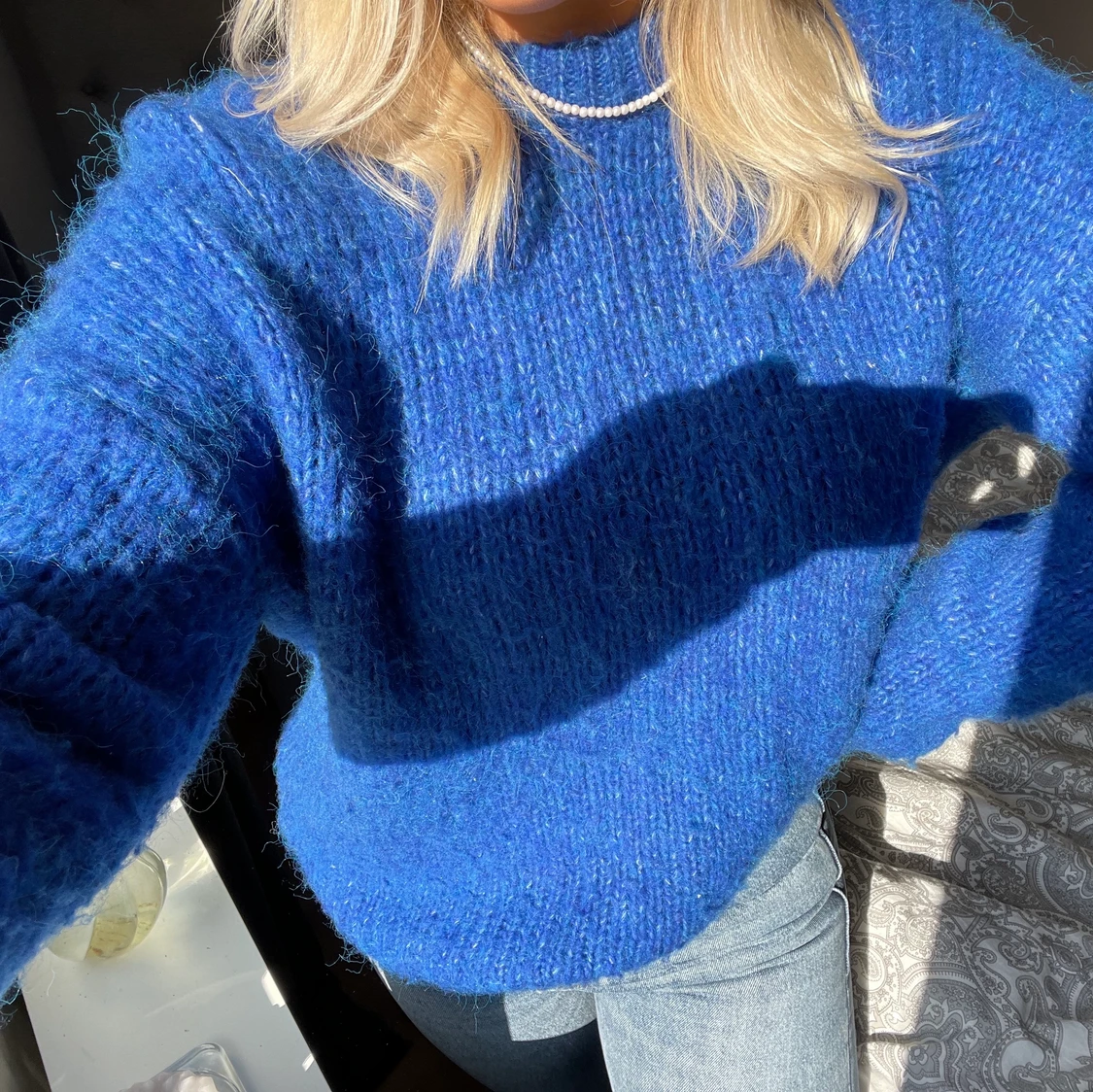 Jättefin klarblå tröja!!