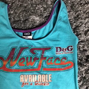 Dolce & Gabbana linne  - Turkost Dolce & Gabbana linne i storlek S. Väldigt bra skick! Frakt tillkommer på 24kr⭐️