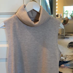 Väst zara - Inte använd, strl m men passar mig som är s❤️