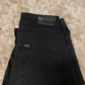 Lee jeans  - Svarta skinny jeans från Lee 🖤