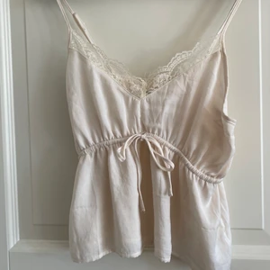 Blus - As snygg blus från american eagle , ny pris 400