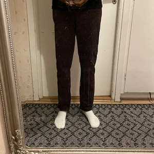 Trendiga bruna byxor  - Snygga bruna byxor från hm i slim fit