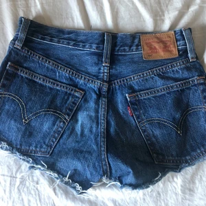 Levis shorts  - Jätte fina Levis shorts som knappt är använda