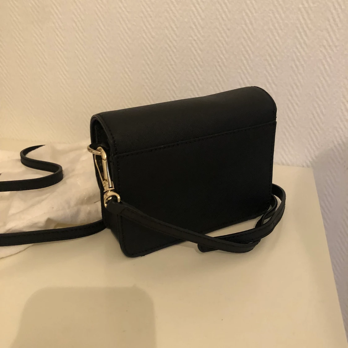 DKNY crossbody väska - 91