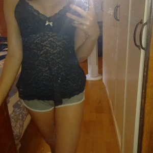 Svart oddmolly linne xs - Xs 1 år gammal i bra scick