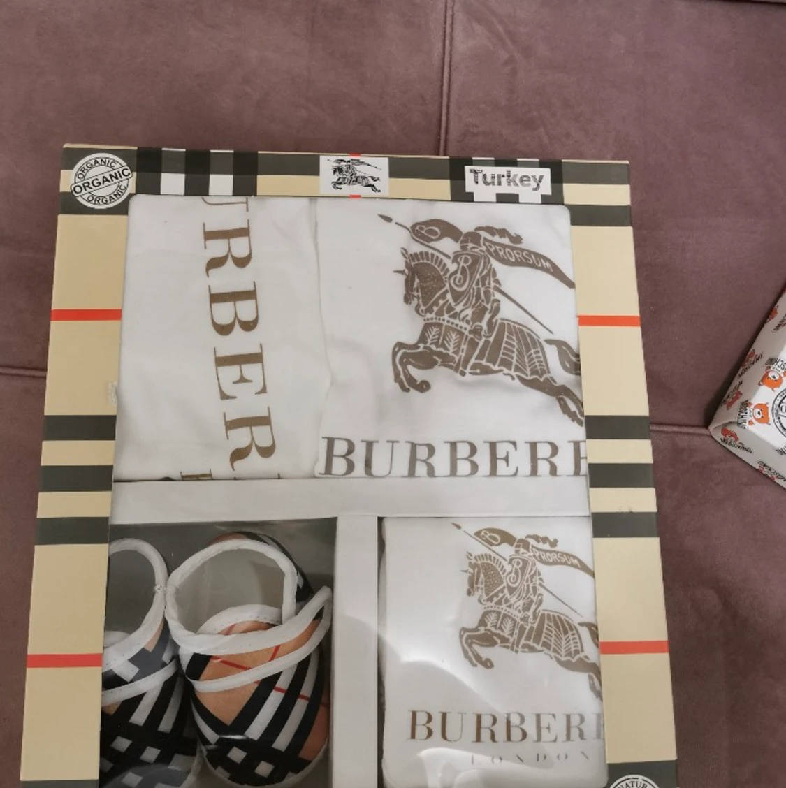 Märkes Babyboxar för ”nyfödda” - 90