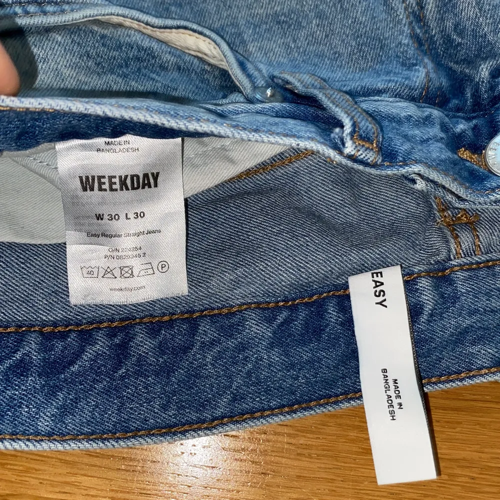 30/30 weekday jeans (Easy) . Jeans & Byxor.