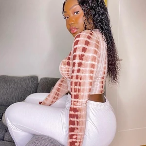 Mönstrad croppad top - Bra skick och fin passform