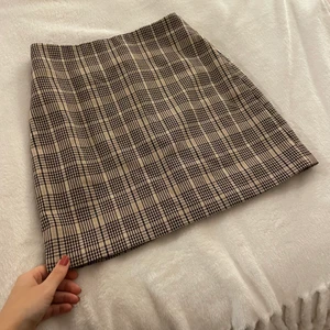 Rutig skol - Supersöt rutig kjol som inte kommer till användning! 