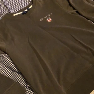 Gant tröja junior - Inga defekter eller slitage. Storlek 170cm. Först till kvarn.