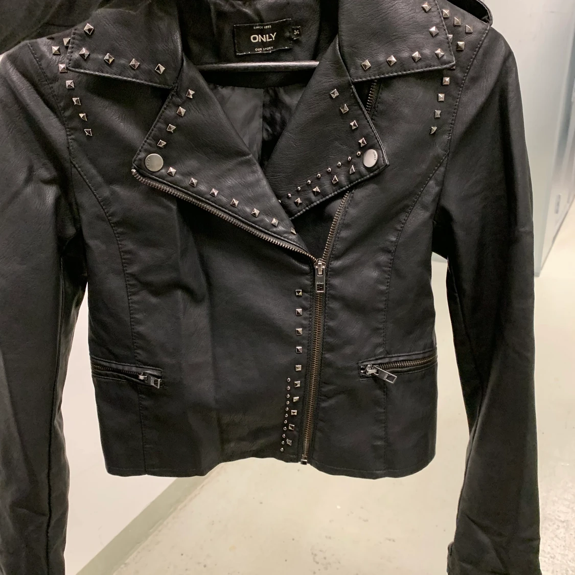 Vero moda skinnjacka