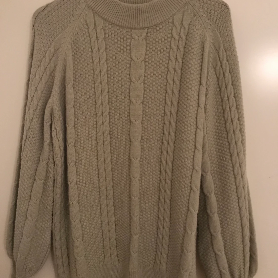 Grön stickad tröja - 90