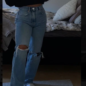 Gina jeans - Säljer dessa gina jeans då dom inte kommer till användning, budgivning fler bilder vid intresse.