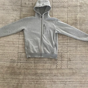 Sail racing hoodie  - Tröja i skick 9/10.