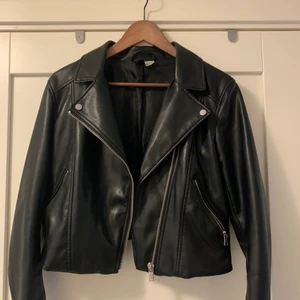 Skinnjacka - Skinnjacka ä, inget fel på den ❤️