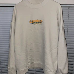 Crooked Tounges Oversized Sweatshirt - Crooked Tounges Oversized Sweatshirt från ASOS