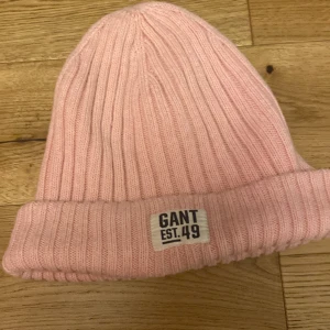 Gant  - Har använd den ibland men inte alltid! Rekomenderar till 13+ eller 12, det spelar ingen roll 