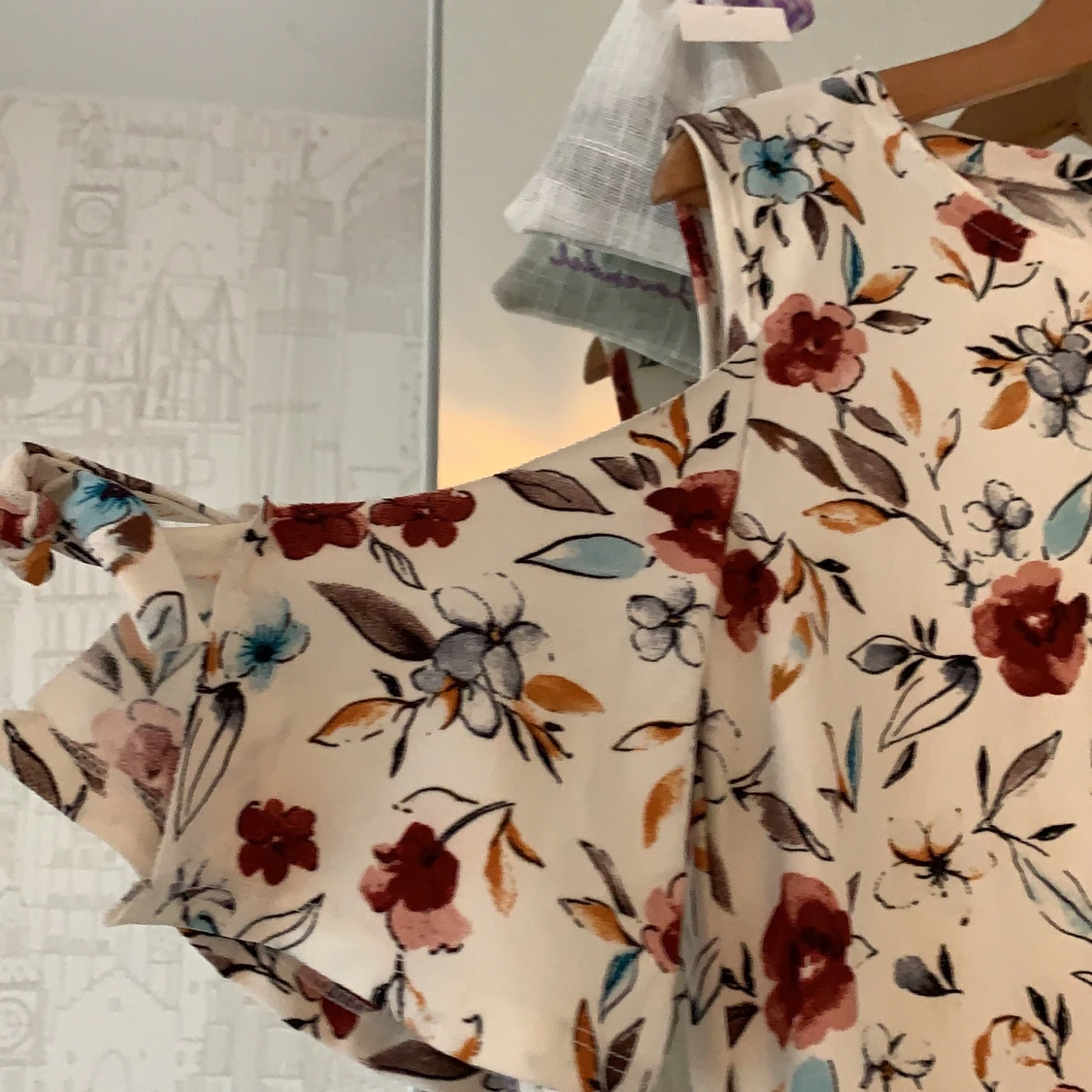 Blommig klänning Mango - 91