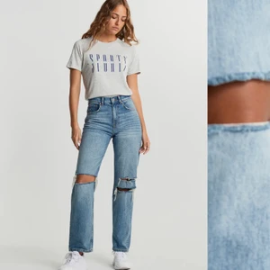 90s High Waist jeans  - Så så fina blåa jeans från gina, storlek 32💘💘💘 är som 34/xs/s, ordinarie pris 599