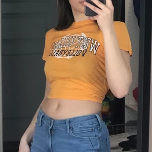 Shirt - Orange crop top🧡