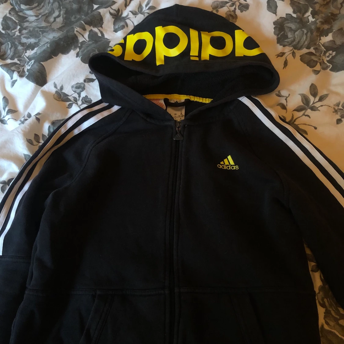 Adidas tröja