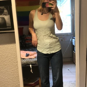 Mintgrönt linne 💚 - Välj bland tröjor/toppar på min sida och få 4 för 99🥂🤩