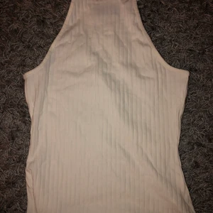 Tröja  - Säljer denna söta tröjan pga aldrig använt! Från even&odd (köpt för 300kr)