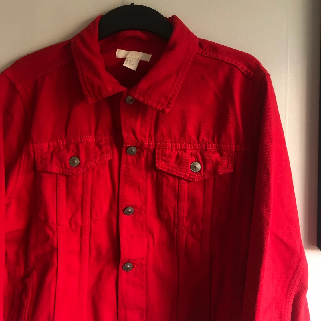 Röd jeansjacka från H&M - 90