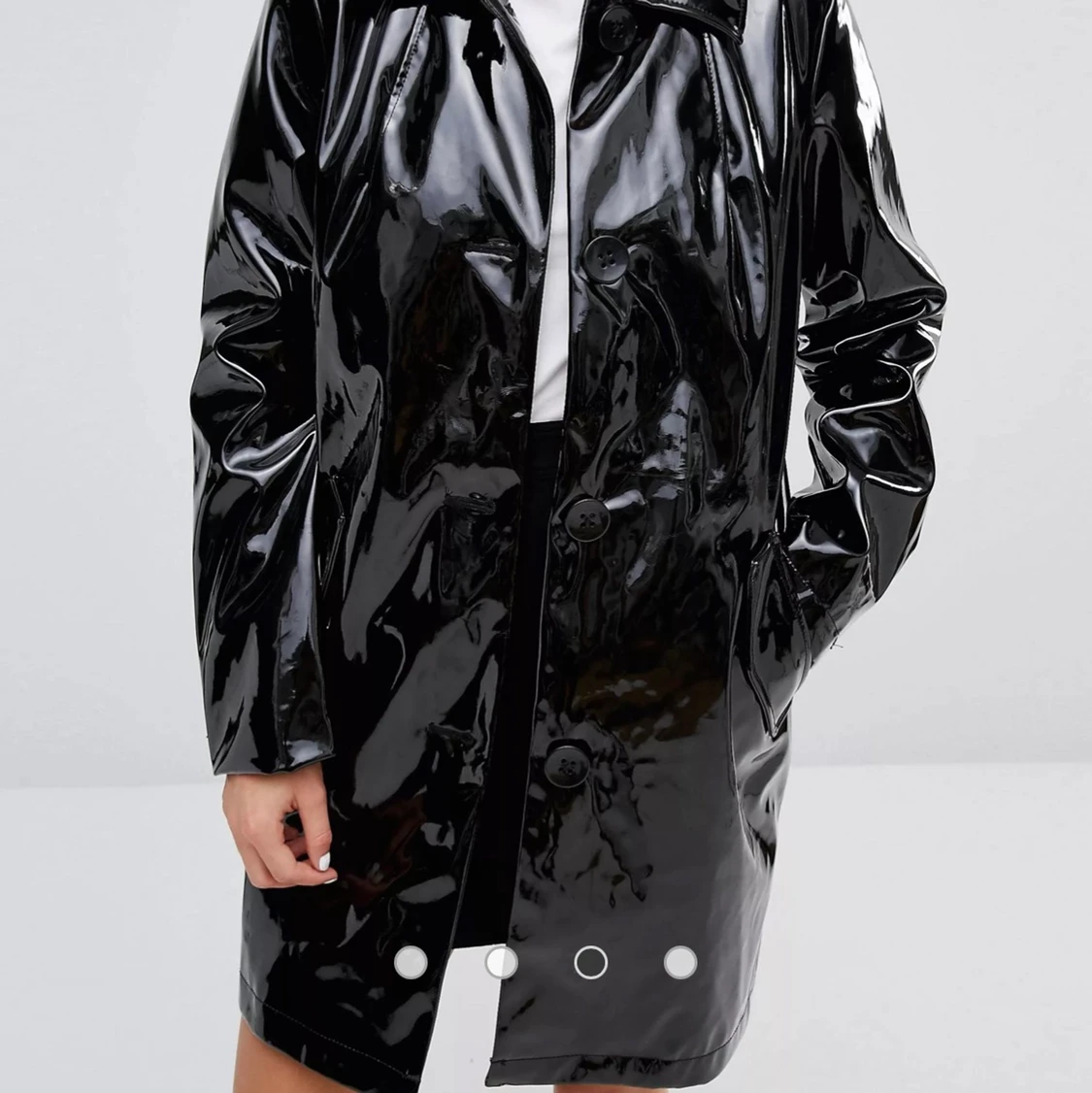 Regnjacka i ”latexaktigt” tyg - 91