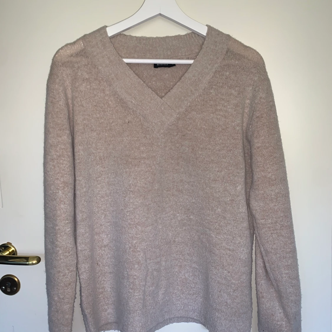 Beige stickad tröja st S - 90