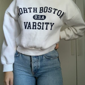 Sweatshirt från Gina storlek xs - Bra skick, använd ett fåtal gånger 