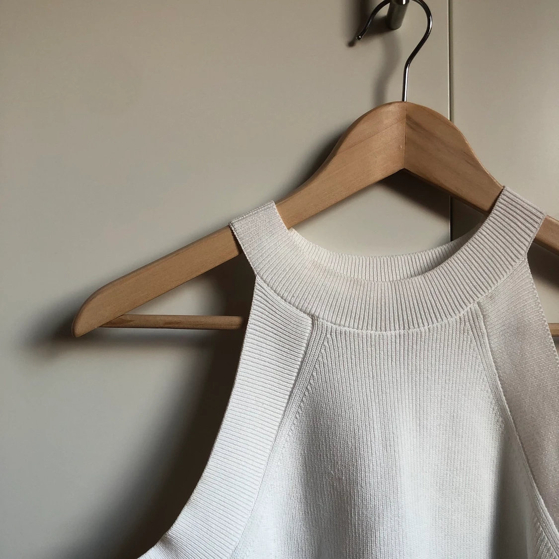 Stickad halterneck topp - 90