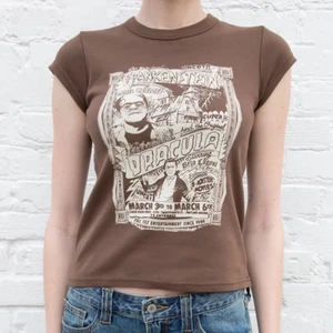 brandy dracula tröja - säljer denna populära dracula tröja, köpt på brandy i stockholm. inga defekter, köp direkt för 200kr💓