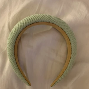 Diadem - Grönt diadem från Asos