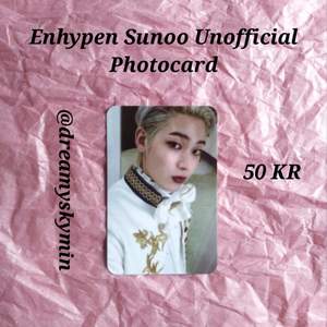 Unofficial Photocard på Sunoo från Enhypen. Gratis frakt och freebies ingår i köpet. Kostar bara 50 KR. Kontakta mig om du är sugen på att köpa.