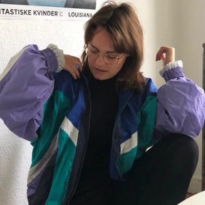 Colourful vintage jacket - Oversized jacket from a secondhand shop // Few small spots here and there (not really noticeable)