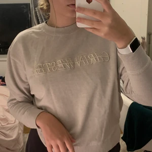 Carin Wester tröja  - En Carin Wester tröja i väldigt bra skick. Använt ett fåtal gånger. Köparen står för frakt 