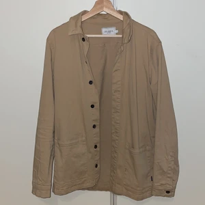 LES DEUX Jacka, storlek S - En LES DEUX jacka i storlek small, lika bra skick som när jag köpte den.