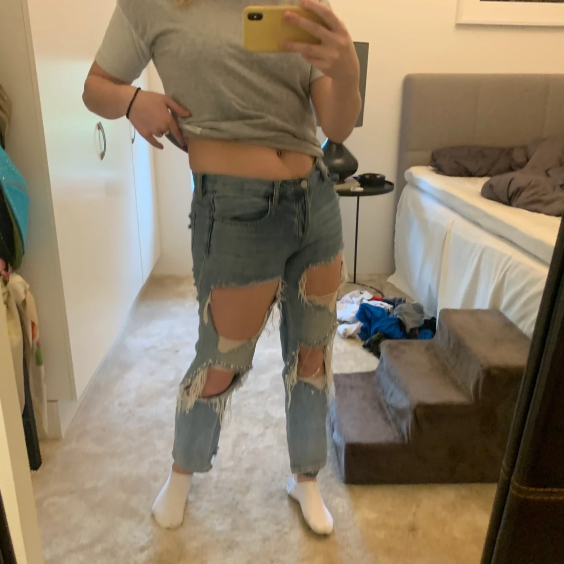 Låg midjade jeans med pärlor 