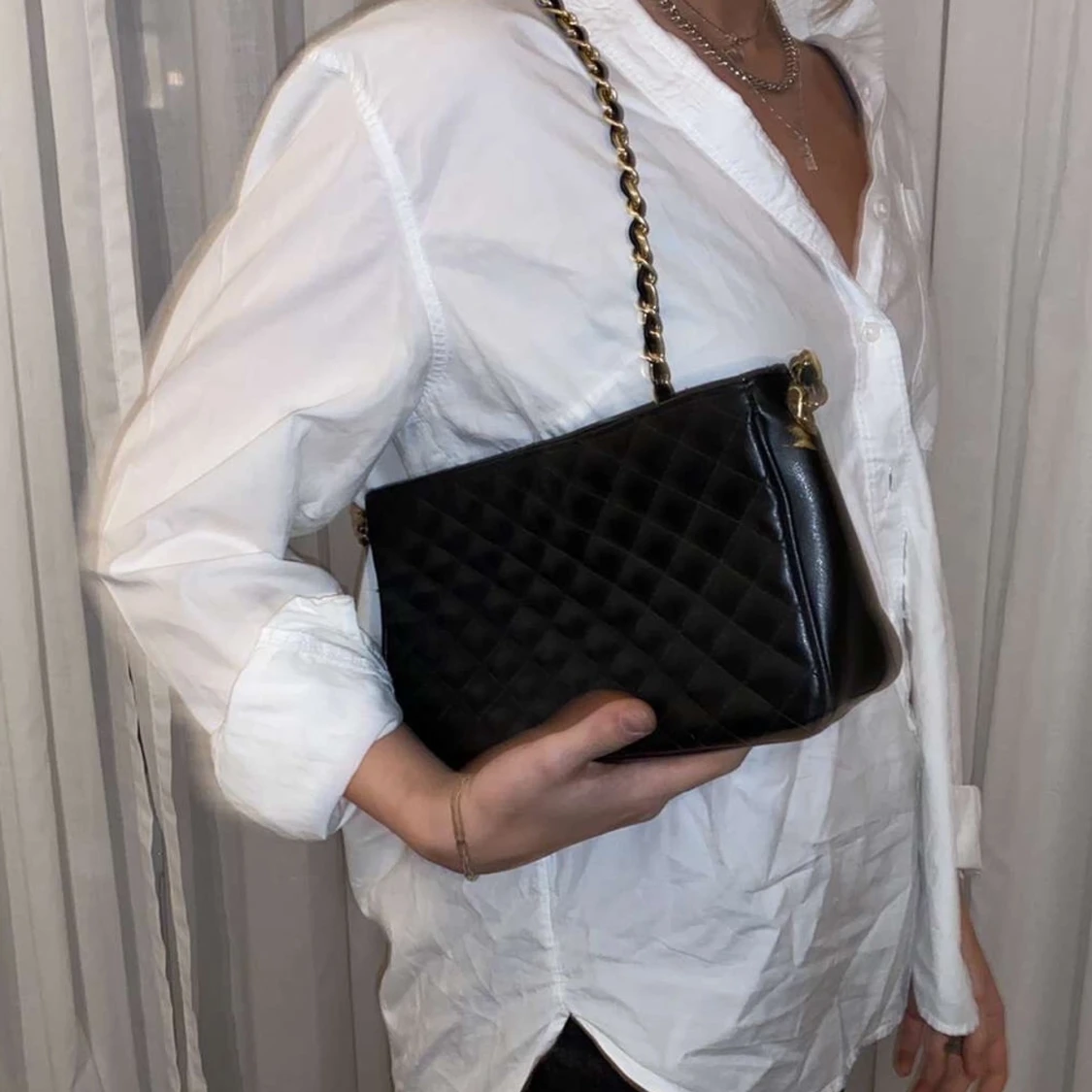 Svart axelväska - 90