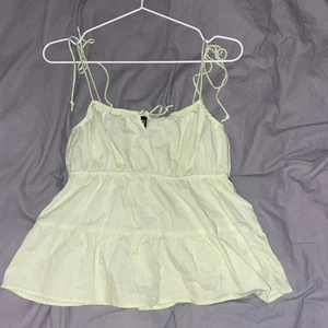 Grön sommar tröja från H&M - Grönt fint linne