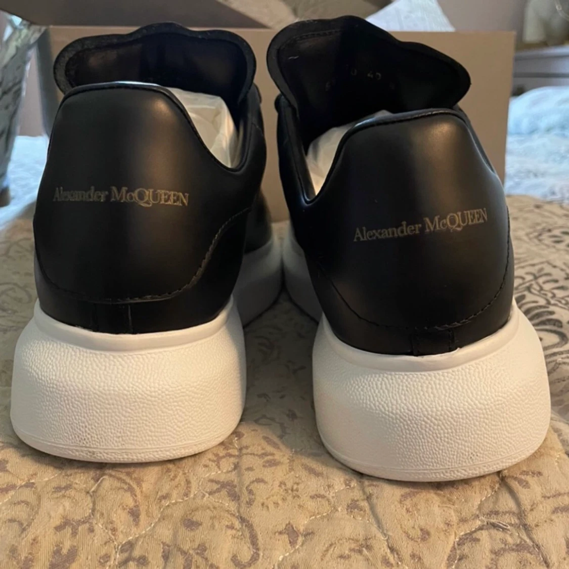 Alexander McQueen  - 90