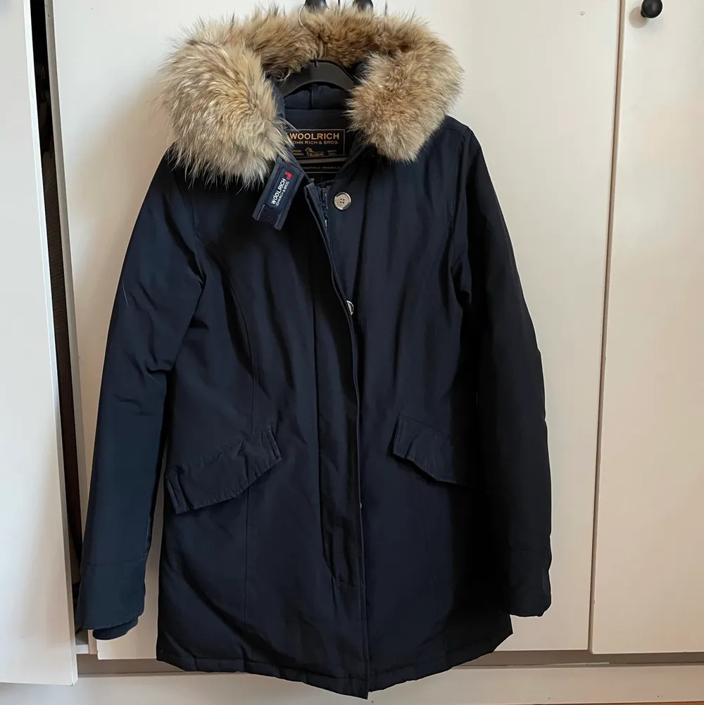 Superfin och varm jacka från Woolrich, inköpt för 7000 kr på NK. . Jackor.