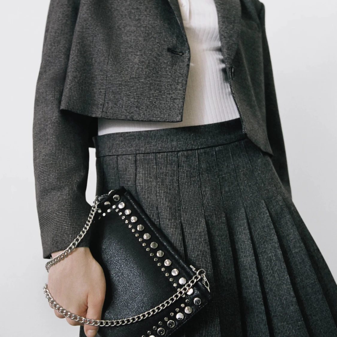 Zara väska med nitar