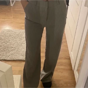 Kostymbyxor  - Super snygga kostymbyxor, säljer då dem inte används. 