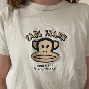 paul frank - tshirt från paul frank. texten och apan är ”utstickande”