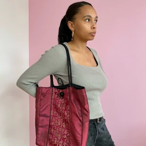 Shopper bag - Bag bought in a thrift shop three years ago