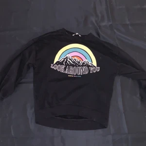 Sweater - Tjockolja jag köpte på en weekend i Krakow men har inte användt. Om du undrar något eller vill se plagget på skriv till mig