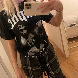 T shirt - Helt ny tupac tshirt i storlek S. 