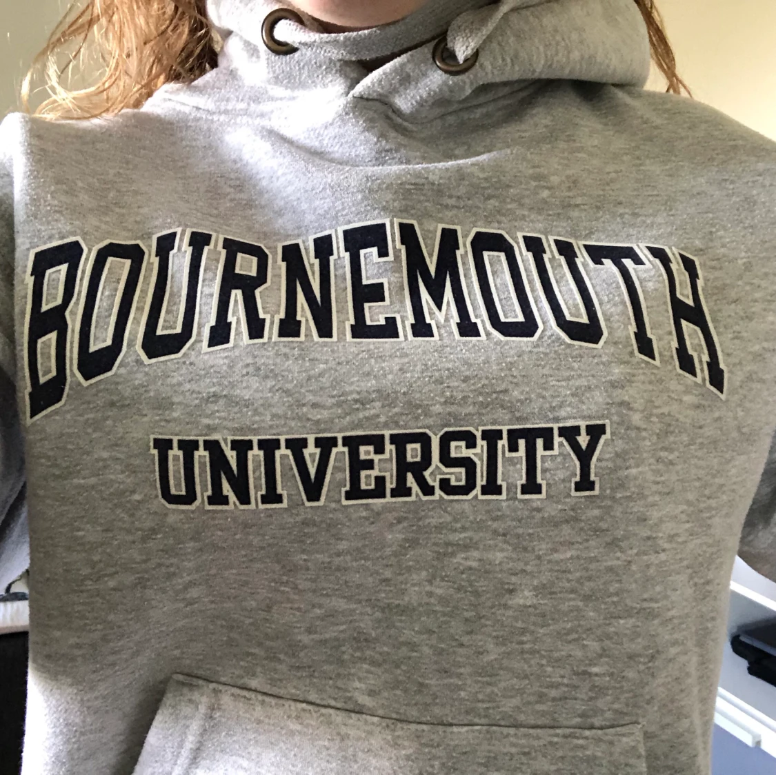 Grå hoodie ’bournemouth university’ - 91